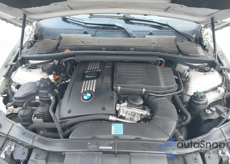 2008 BMW 335Xi из США, поврежденный, VIN WBAVD53508A283887